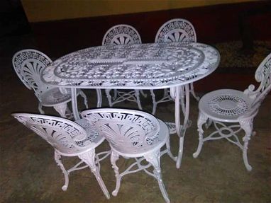 Lamparas y sillas con mesa de aluminio - Img 66953665