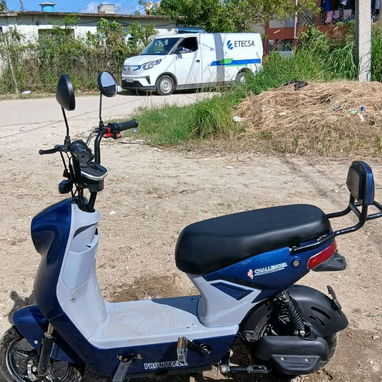 Bicimoto casi nueva, sin batería. - 3/4