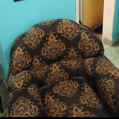 Ganga Se vende juego de sala de uso en buen estado. Sofá y dos butacas. - 3/5