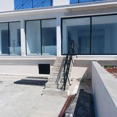 Marquetería de aluminio y cristal - 3/10