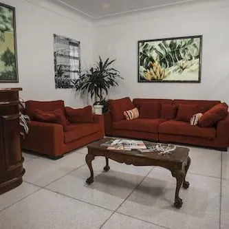 Casa enorme en Miramar de 3 niveles - Img 121234424