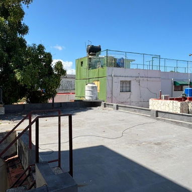 🏡 Casa independiente con garaje y placa libre – Reparto La Sierra, Ampliación Almendares, Playa. - Img 121320641