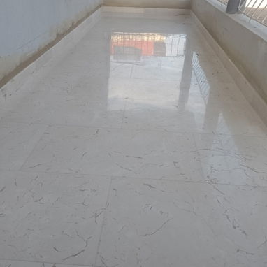 Losas de Marmol para piso varios colores disponibles y contamos con servicio de montaje y pulido - Img 120560341
