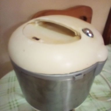 Se vende olla arrocera multifuncional de uso - Img 115983545