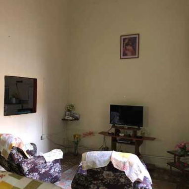 #41- 📍*SE VENDE O SE PERMUTA APTO EN C.Habana EN CALLE LEALTAD A UNAS CUADRAS DEL AMEIJEIRAS* 📍*SU CONSTRUCCIÓN ES CAP - Img 121850996