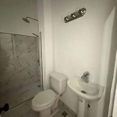Venta de casa en el Vedado - Img 122292750