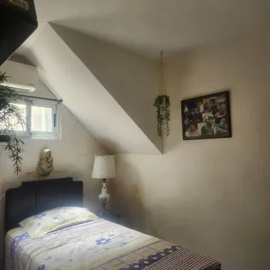Venta apartamento 2 cuartos bajos frente calle cerca de 7ma y 60 35mil usd 53582376 - Img 125760575