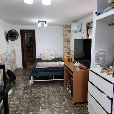 Se vende casa de esquina en Guanabo a 300m de la playa - 2/10