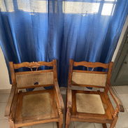 Vendo pareja de sillones de cedro. Contactar con Isabela al 58264306. Más información por WhatsApp. - Img 56934123