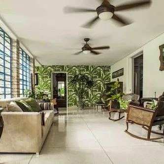 Casa enorme en Miramar de 3 niveles - Img 121234425
