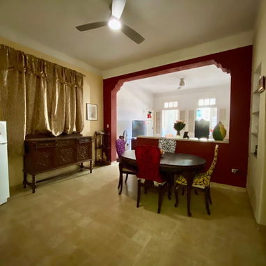Playa apt 2 ctos y medio 2 baños balcón calle 1er piso - Img 102531695