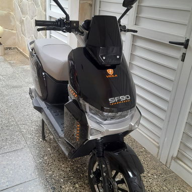 🆕️Moto Izuki moderna, potente y espaciosa.🔋Litio72V45Ah. - 2/5