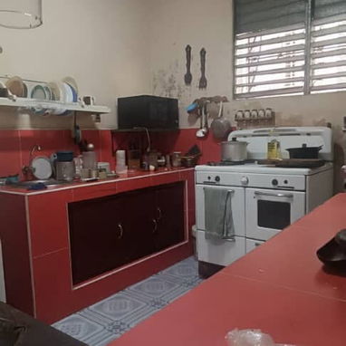 #31- 🏡 📍 Ubicación: La Víbora a 1 cuadra de Emigración, 2 de Santa Catalina, cerca del Mónaco y de escuelas (primaria, - Img 119647671