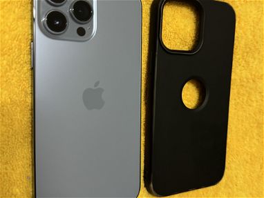 iPhone 13Pro Max azuel Sierra como nuevo con 256gb internos,se vende o se cambia por iPhone menor y vuelto - Img 68647485