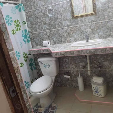 RENTA hostal de 5 habitaciones EN PLAYA GUARDALAVACA con Qba Hostin 360. - 4/8