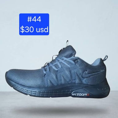 Tenis Nike en venta varias tallas disponibles  w - 3/6