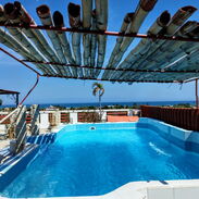 Hermosa casa con piscina a solo unas cuadras de la playa de Guanabo. Reservas por WhatsApp 58142662 - Img 45347010