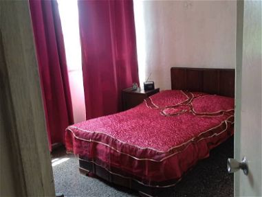 Se vende cama de caoba con colchón. Interesados escribir a 535431811 - Img main-image