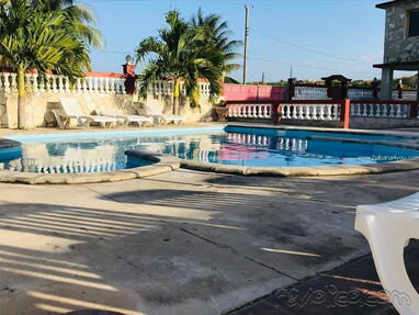⛱️Renta con piscina de 5 habitaciones en GUANABO. Whatssap 52959440 - Img 64155248