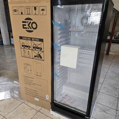 Exhibidora EKO 7.5 Pies (200L) $550 USD con Transporte Incluido, Factura, Garantía y Diseño Comercial - 2/2