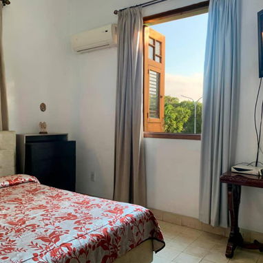 🏡 COD.Z ALQUILER EN EL VEDADO: APARTAMENTO INDEPENDIENTE CON  2 CUARTOS - Img 118353310