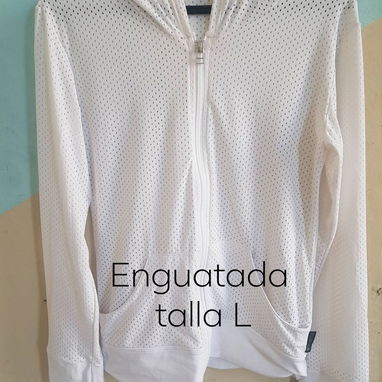 Venta de garaje Todo en perfecto estado y cositas nuevas ☺️ No te quedes sin preguntar - 3/10