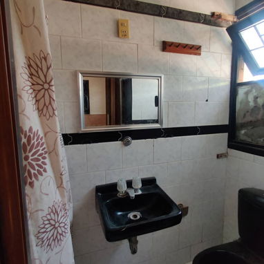 BIPLANTA EN ALTOS EN SANTOS SUÁREZ: ESPACIO, PRESTIGIO Y NEGOCIO! - Img 119680629