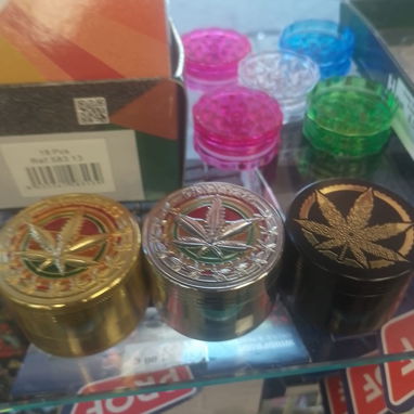 PIPAS-GRINDERS-PAPEL de LIAR-FILTROS-MECHEROS-CIGARROS - Img 126141203