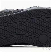 Tenis Adidas Originals negro talla 40 2/3, 25.5 cm - Img 45197124