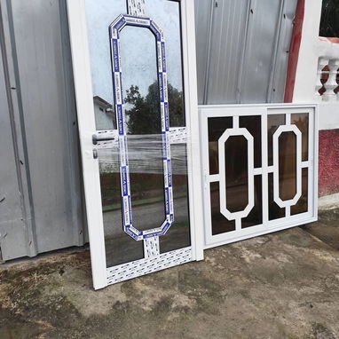 Puertas de marquetería de aluminio. Ventanas de corredera.paños fijos.bajosde meseta - 3/10