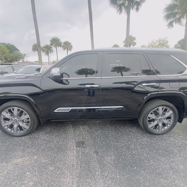 Toyota Sequoia SR5 i-force Max 2024 v6 - 9/10