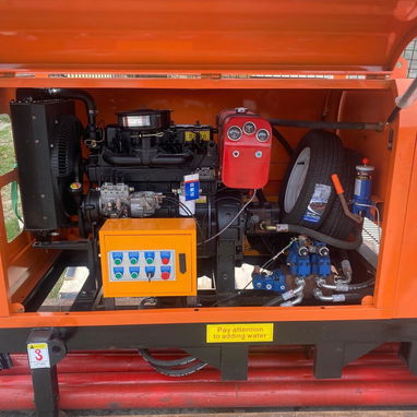 Bomba de hormigón* con motor diésel de 40 kW*, 100 m de largo x 40 m de alto*, nuevo modelo de importación (disponible d - Img 108611975