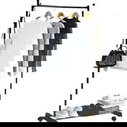 Percha con ruedas - Img main-image-50173965