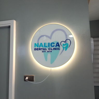 Carteles Circulares de Acrílico con Luz Neón LED - 2/4