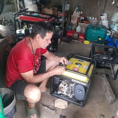 Mecánico de plantas eléctricas con años de experiencia domingo Rodríguez - 4/5