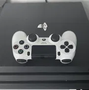 150 USD VENDO PS4 PRO NO TIENE PIRATERÍA ÚNICO DETALLE (EL LECTOR FUNCIONA CUANDO QUIERE) LLENO DE JUEGOS LLAME O ESCRIB - Img 50293874