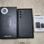 Samsung S23+ doble SIM, 256/8 GB, como nuevo en caja, sin detalles. $600 USD 📱💰 #Samsung #S23Plus #Nuevo #EnCaja #SinD - Img 45285460