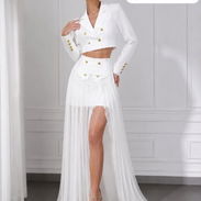 Vestidos de mujer - Img 56410175