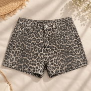 Short animal print de leopardo Shein - Img 57250615