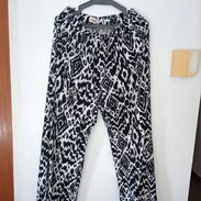 PANTALONETA, ALGODÓN DE LA INDIA MUY CÓMODA, SUAVE Y CON UNA CAÍDA MUY BONITA. - Img 48174622