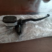 Bomba de freno de Suzuki GN 125 con su manilla y pulmón de freno nueva a estrenar - Img 56934373