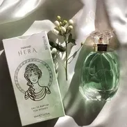 Hera Glam Parfum de Farmasi - Img 54982991