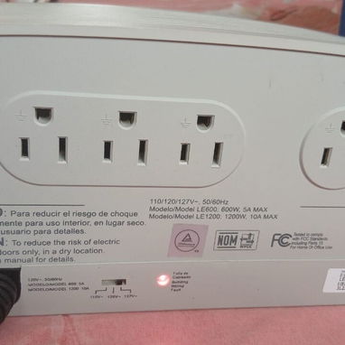 ☀️OFERTA☀️REGULADOR VOLTAJE APC LINE-R 600 CASI NUEVO EN 30 USD / PAGO EN CUP AL CAMBIO - Img 127364253