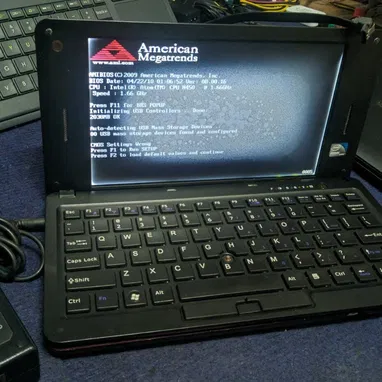 🉐LAPTOP DE 8 PULGADAS, MICRO INTEL ATOM M450 ,2GB RAM DDR2, SIN DISCO DURO - Img 121968305