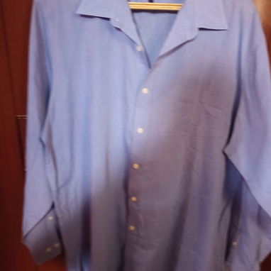 Vendo 2 camisas de hombre de mangas largas IDENTICAS  por un . Precio TALLA XL - 2/2