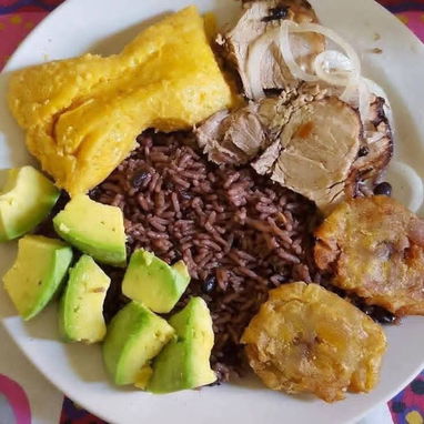 El Sabor del Cerdo - 5/10