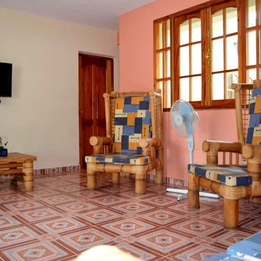 🪼 CASA CON PISCINA EN BOCA CIEGA | A 2 CUADRAS DE LA PLAYA 🌴🏡✨ - Img 122595001