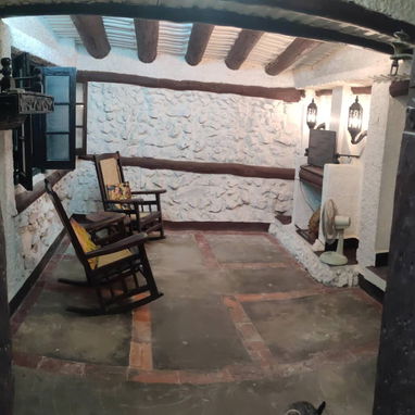 Renta fija de casa planta alta en La Vibora - Img 126023107