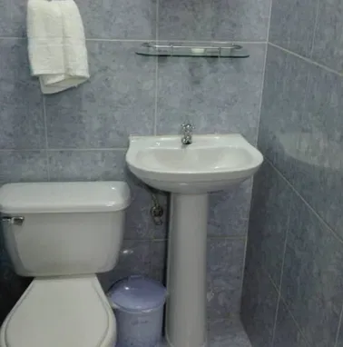RENTAMOS HABITACIONES CON ENTRADA PRIVADA A CUBANOS Y EXTRANJEROS - Img 86598466