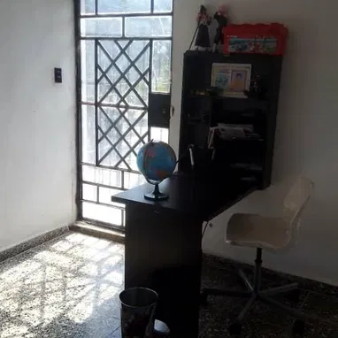 Casa independiente de dos plantas de 3 cuartos 19000 usd - Img 122163668